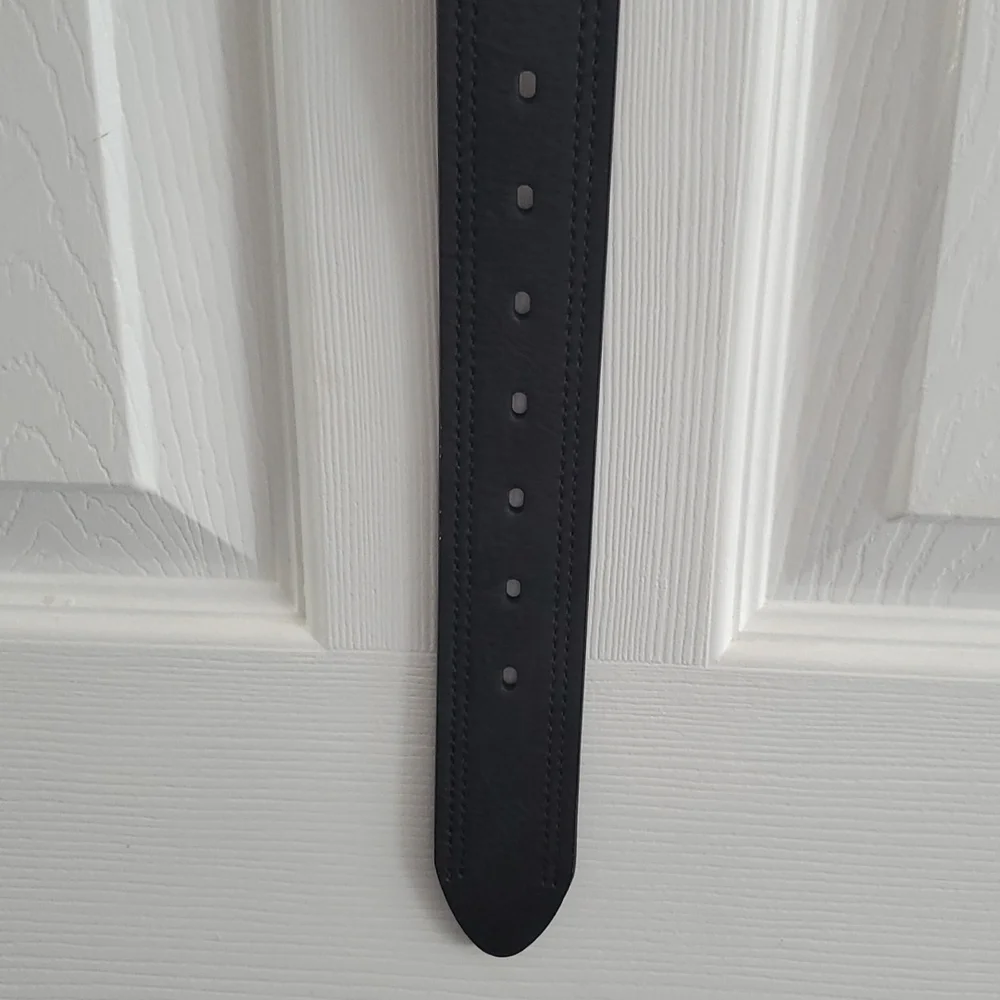 NEW Levi's Reversible Belt size Small 30-32